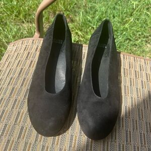 Eileen Fisher Womens Una Hidden Wedge Ballet Flats  9.5 Black Suede Round Toe‎